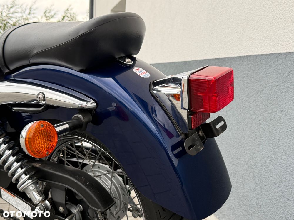 Suzuki Intruder - 22