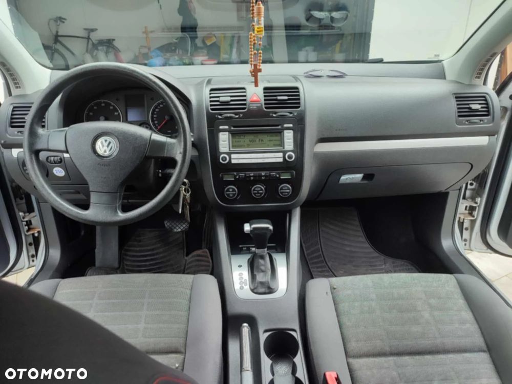 Volkswagen Golf 1.6 Automatik Goal - 4