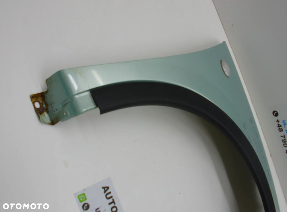 Opel Corsa C Błotnik  Prawy Przód Z388 - 3