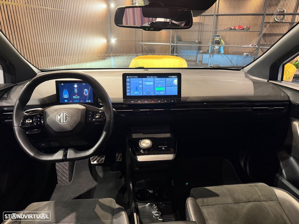 MG MG4 64 kWh XPower Luxury - 18