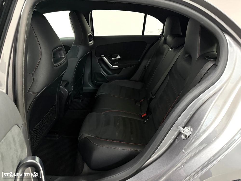 Mercedes-Benz A 200 AMG Line Aut. - 23