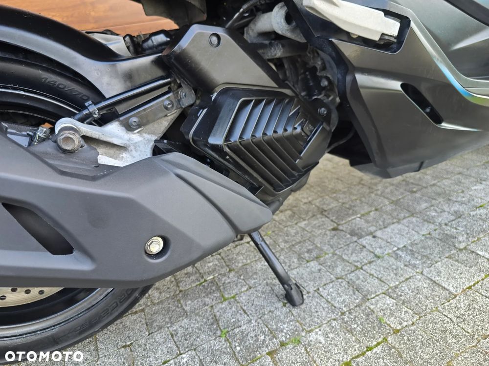 Honda NSS - 18