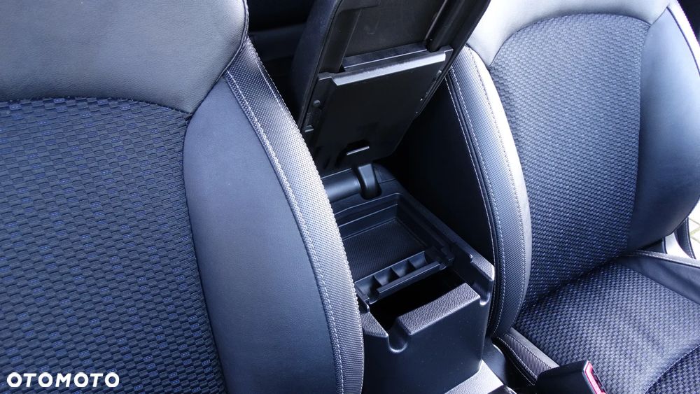 Subaru Forester 2.0 i Exclusive Lineartronic - 36