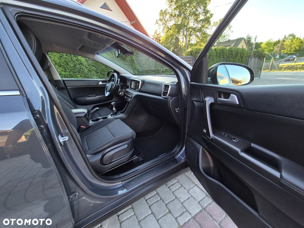 Kia Sportage 1.6 GDI 2WD Black Edition - 37