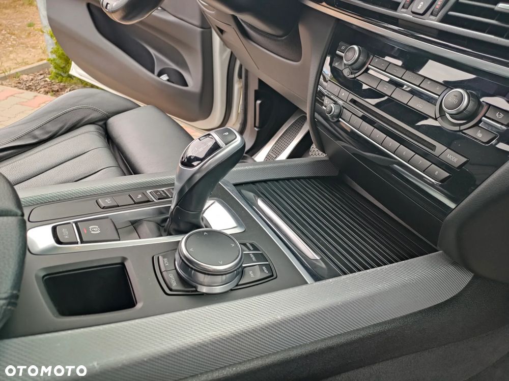 BMW X5 xDrive25d sport - 24