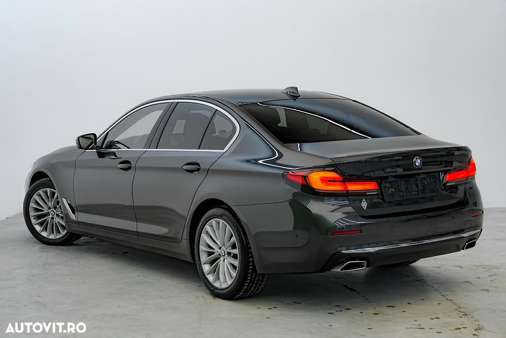 BMW Seria 5 520d Aut. Luxury Line - 6