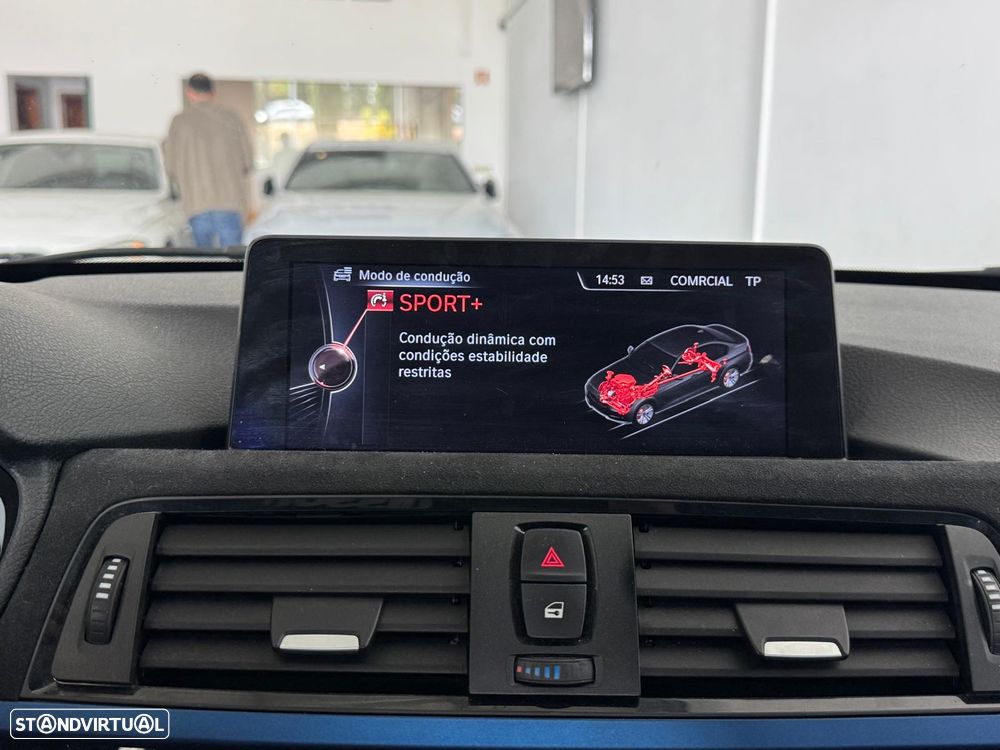 BMW 328 i Auto Pack M - 34