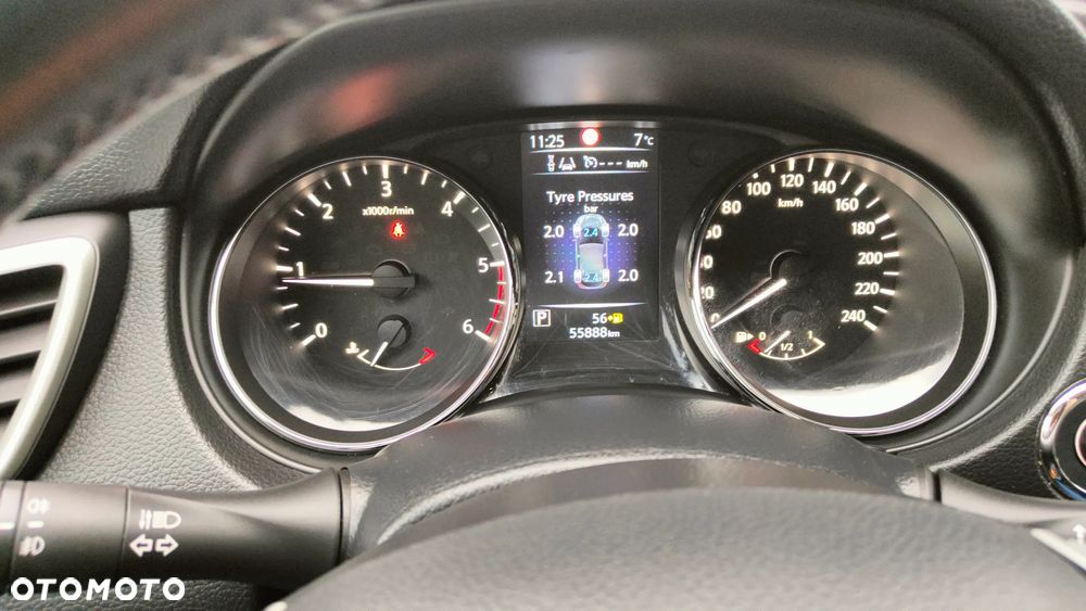 Nissan Qashqai 1.6 dCi Xtronic TEKNA+ - 40