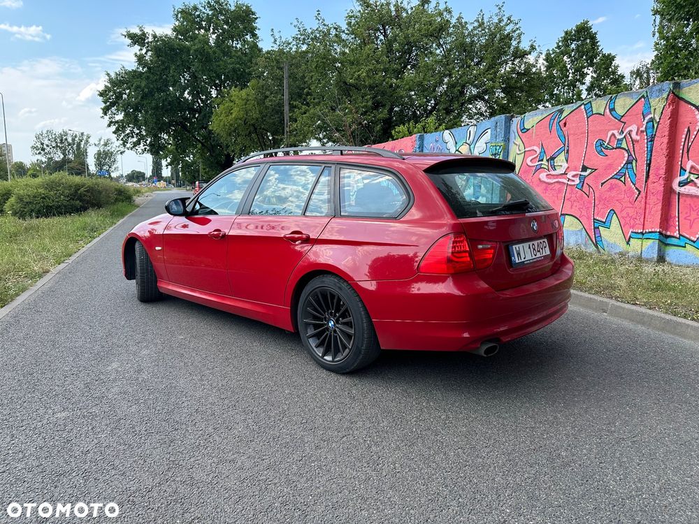 BMW Seria 3 320i Touring - 5