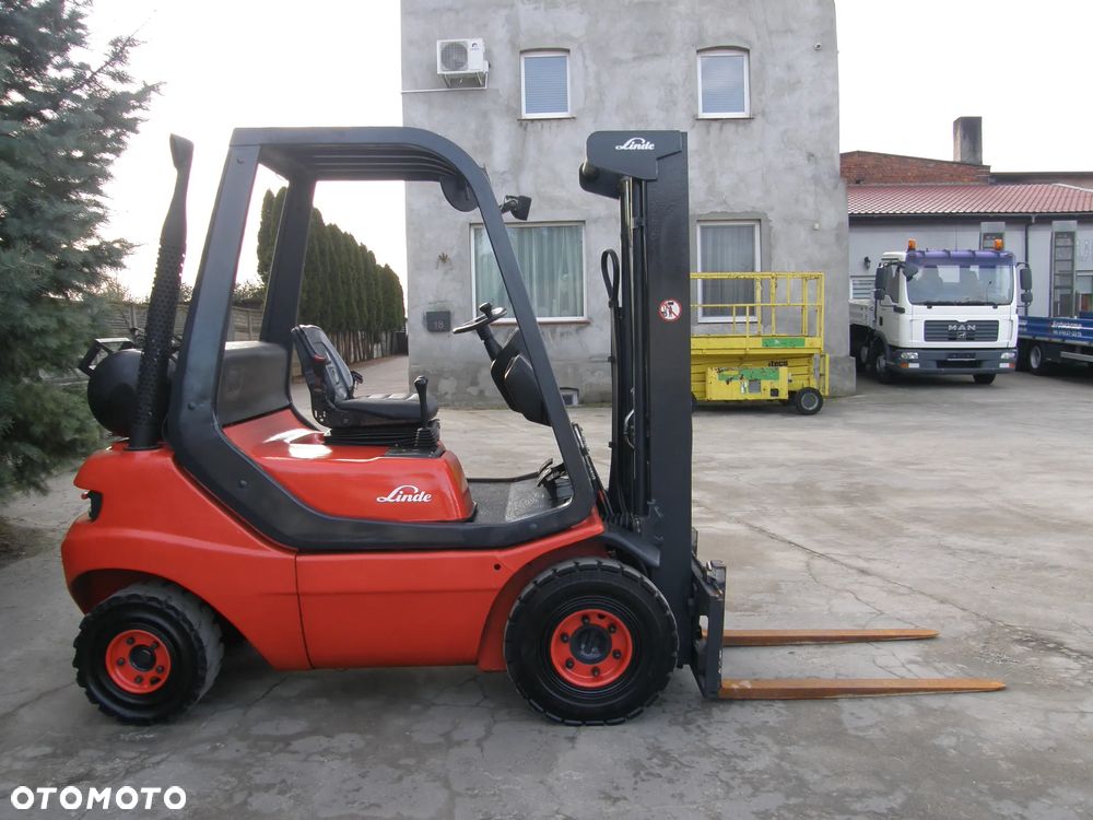Linde H20T-02 1995 wolny skok przesuw z Niemiec - 13