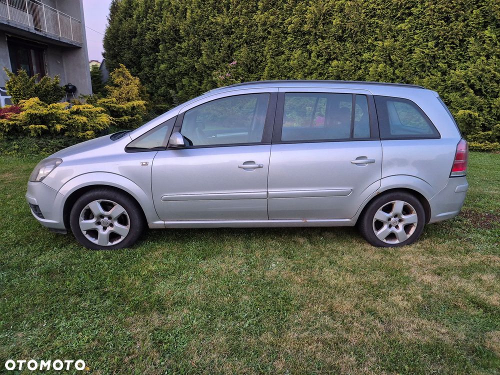 Opel Zafira 1.8 - 7