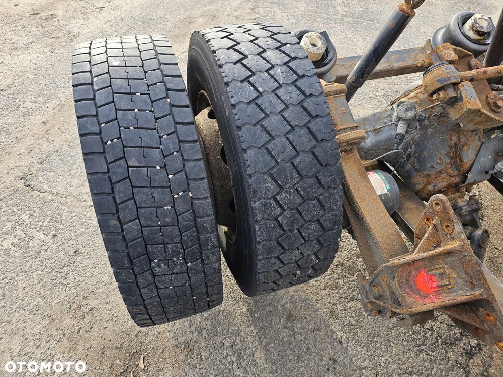 KOŁO FELGA OPONA ZAPAS OPONY RENAULT MIDLUM MICHELIN XTE2 265/70 R 19,5