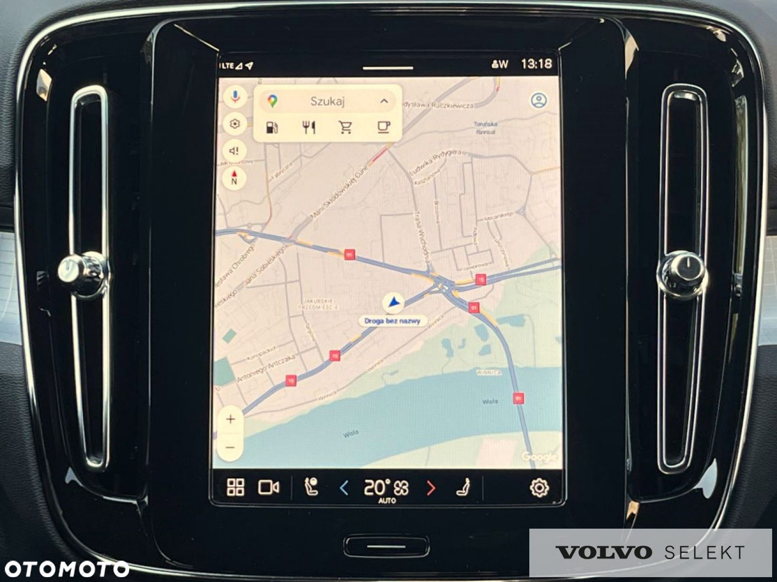 Volvo XC 40 - 22