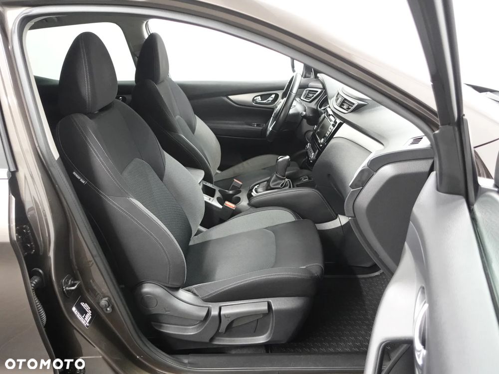 Nissan Qashqai 1.3 DIG-T DCT N-WAY - 25