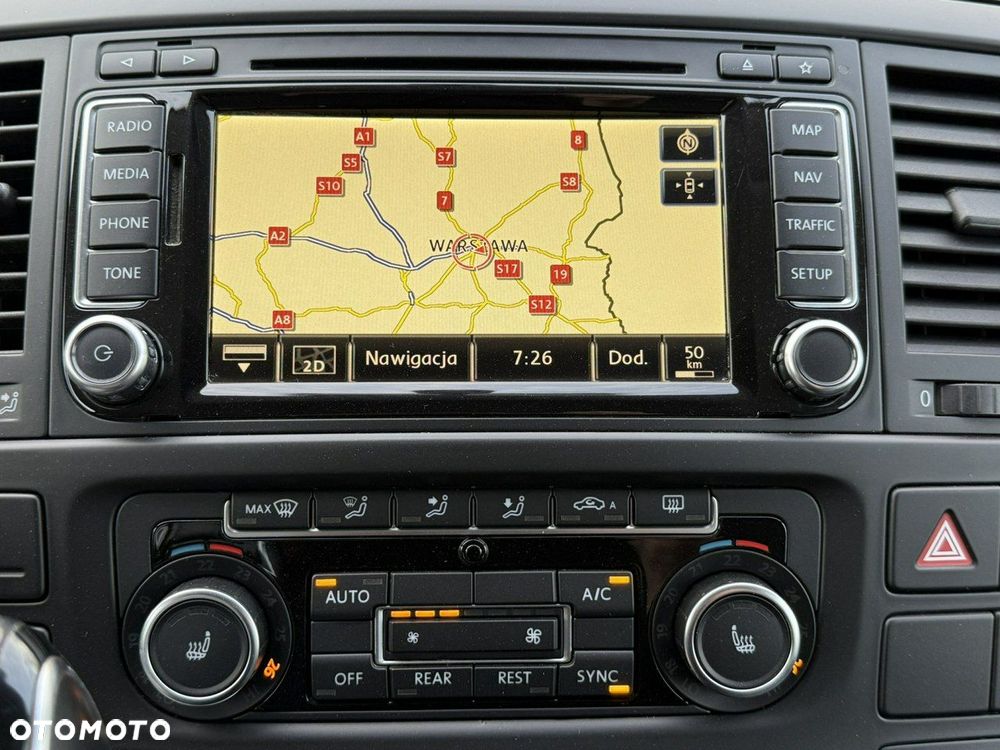 Volkswagen Multivan - 34