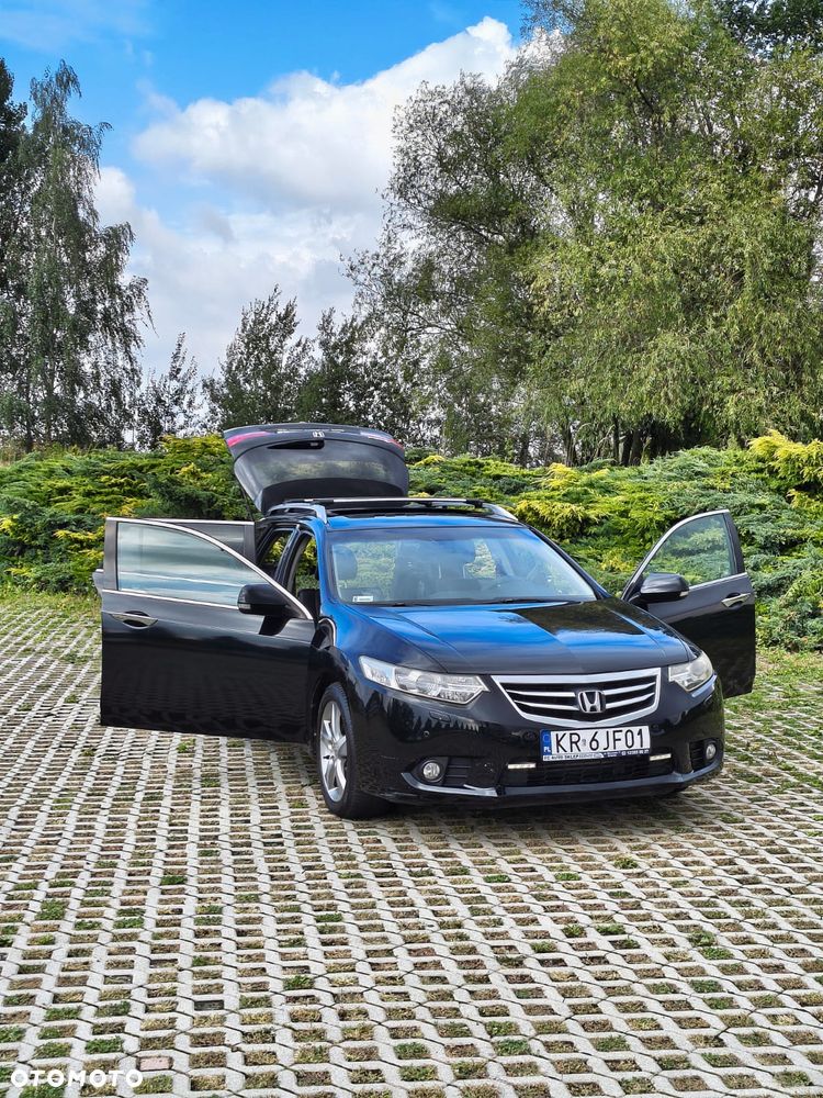 Honda Accord 2.0 Executive Nav - 10
