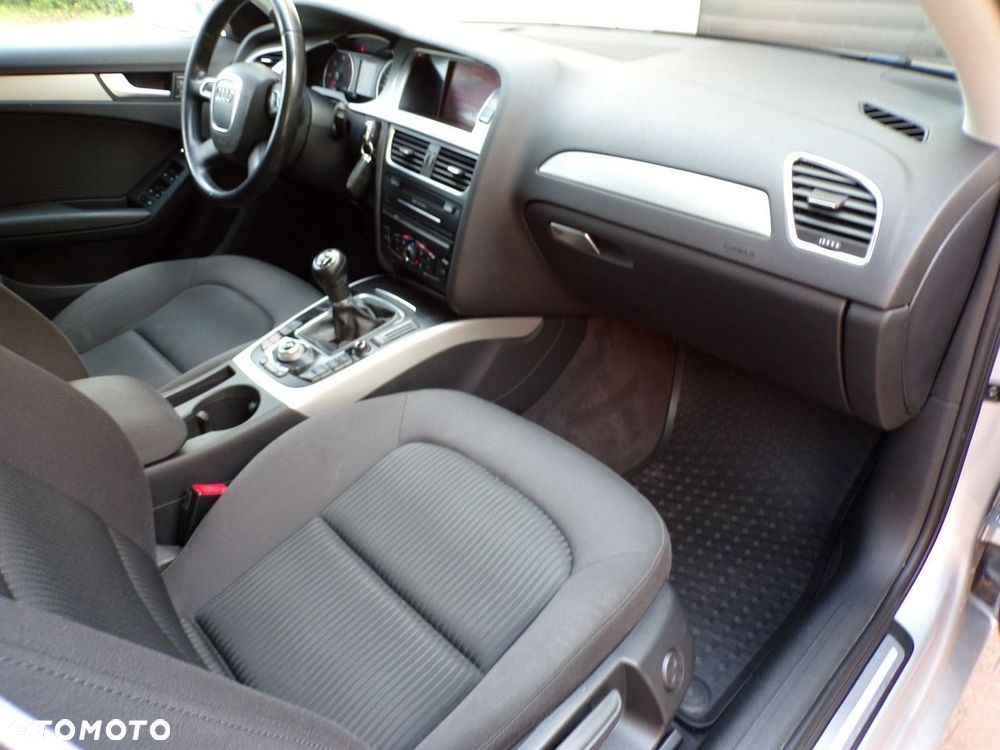 Audi A4 Avant - 20