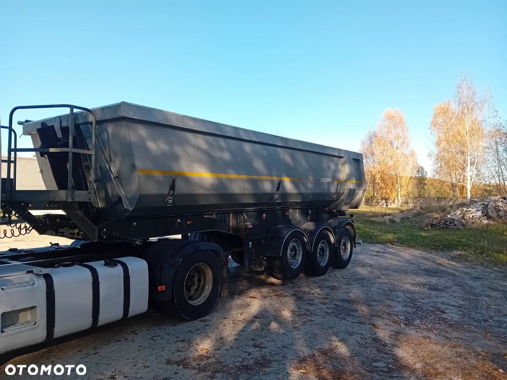 Schwarzmuller HKS - 4