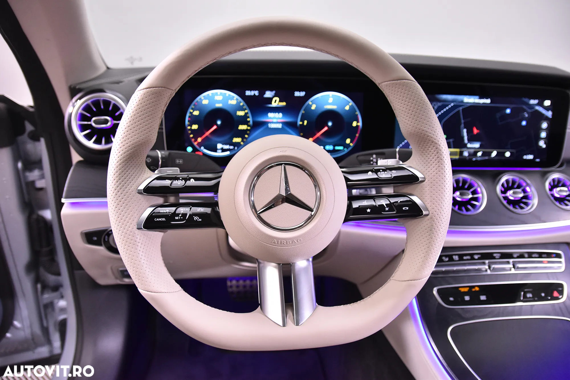 Mercedes-Benz E 300 d 4MATIC Coupe MHEV Aut. - 17