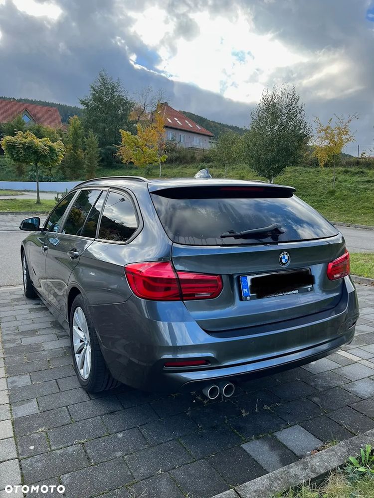 BMW Seria 3 330i Touring xDrive Advantage - 3