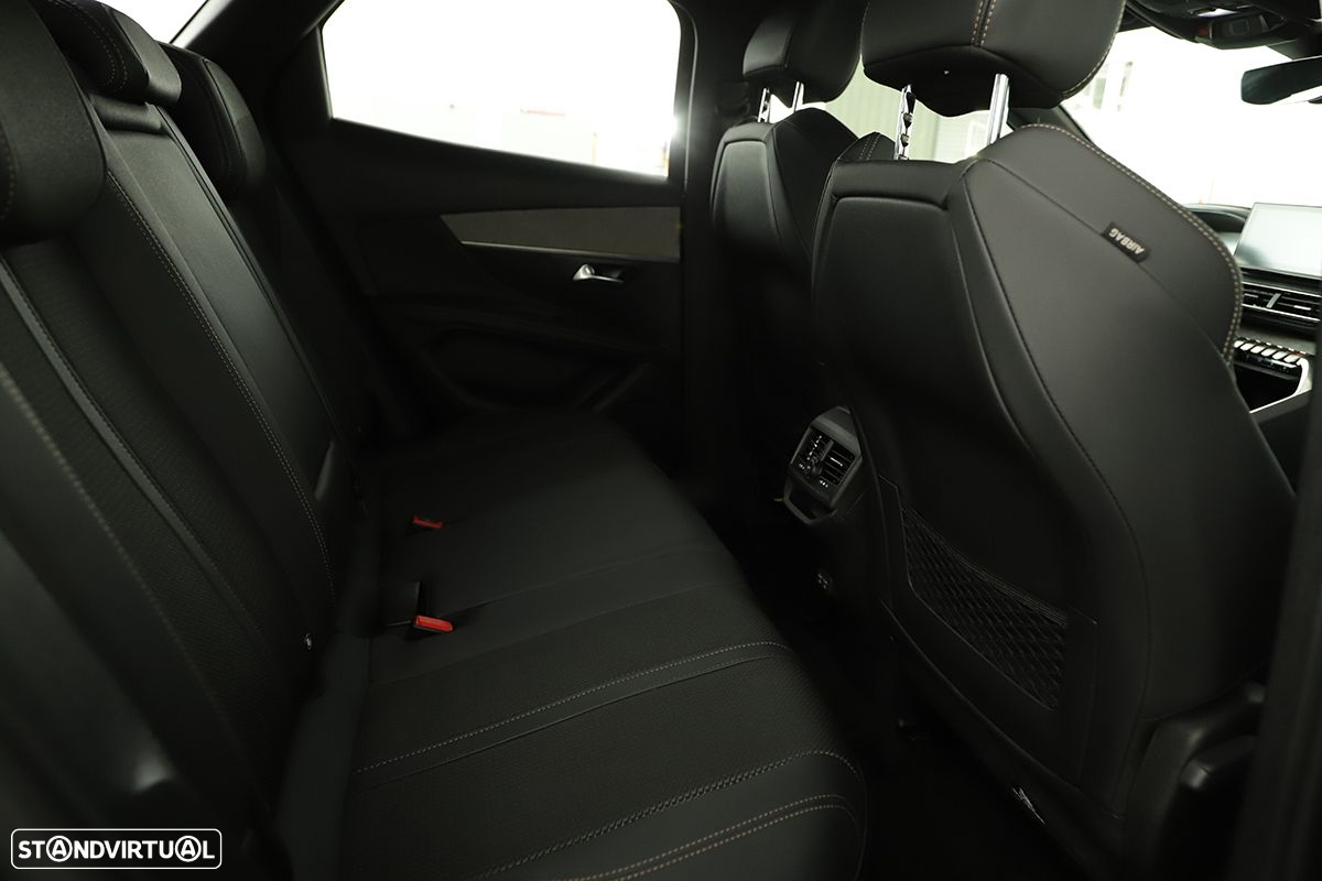 Peugeot 3008 1.2 PureTech GT EAT8 - 18