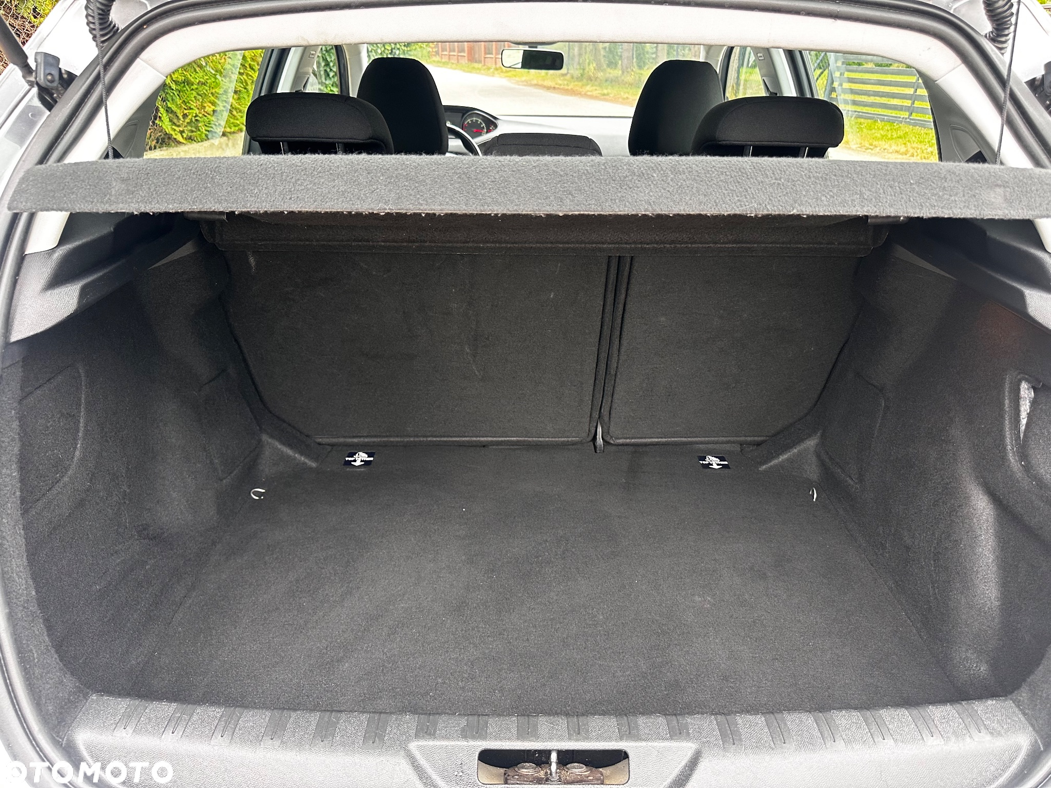 Peugeot 308 - 25