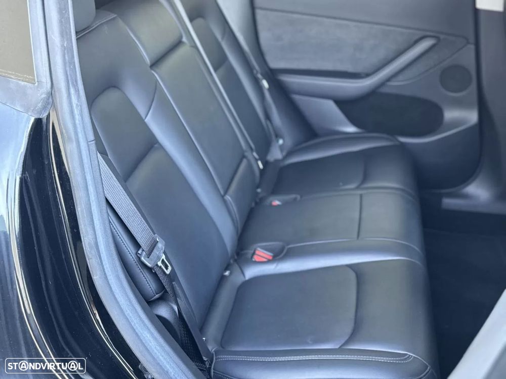Tesla Model Y Long Range Tração Integral - 16