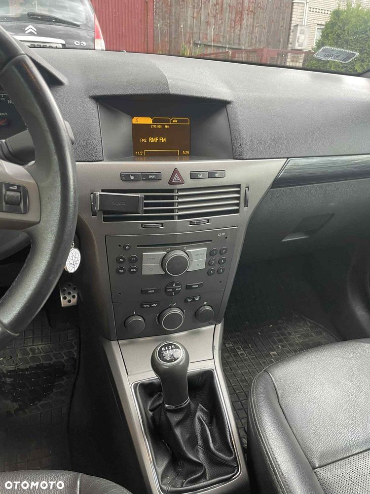 Opel Astra 2.0 T Sport - 2