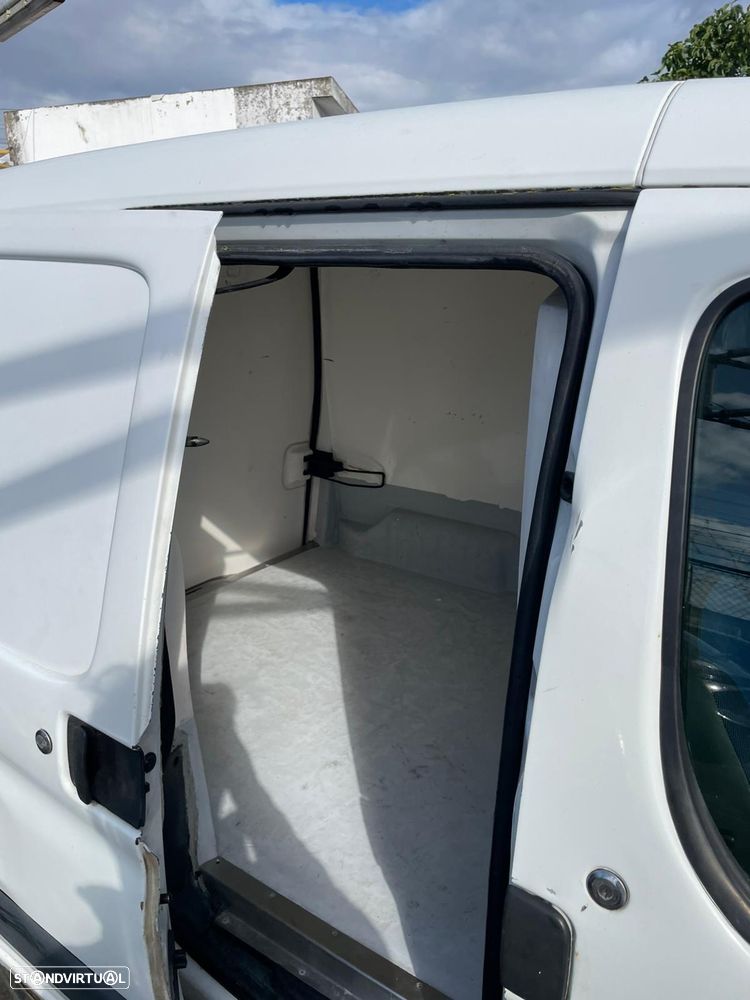 Peugeot Partner 2.0 HDi VTC - 7
