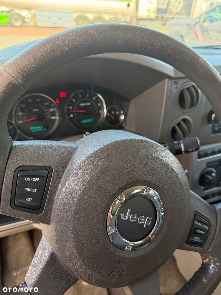 Jeep Commander 4.7 Automatik - 6
