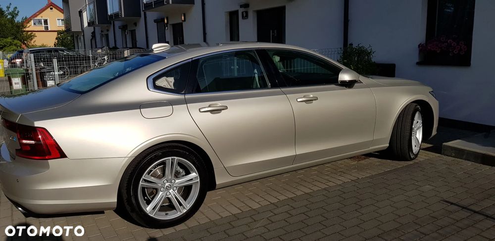 Volvo S90 D4 Momentum - 1