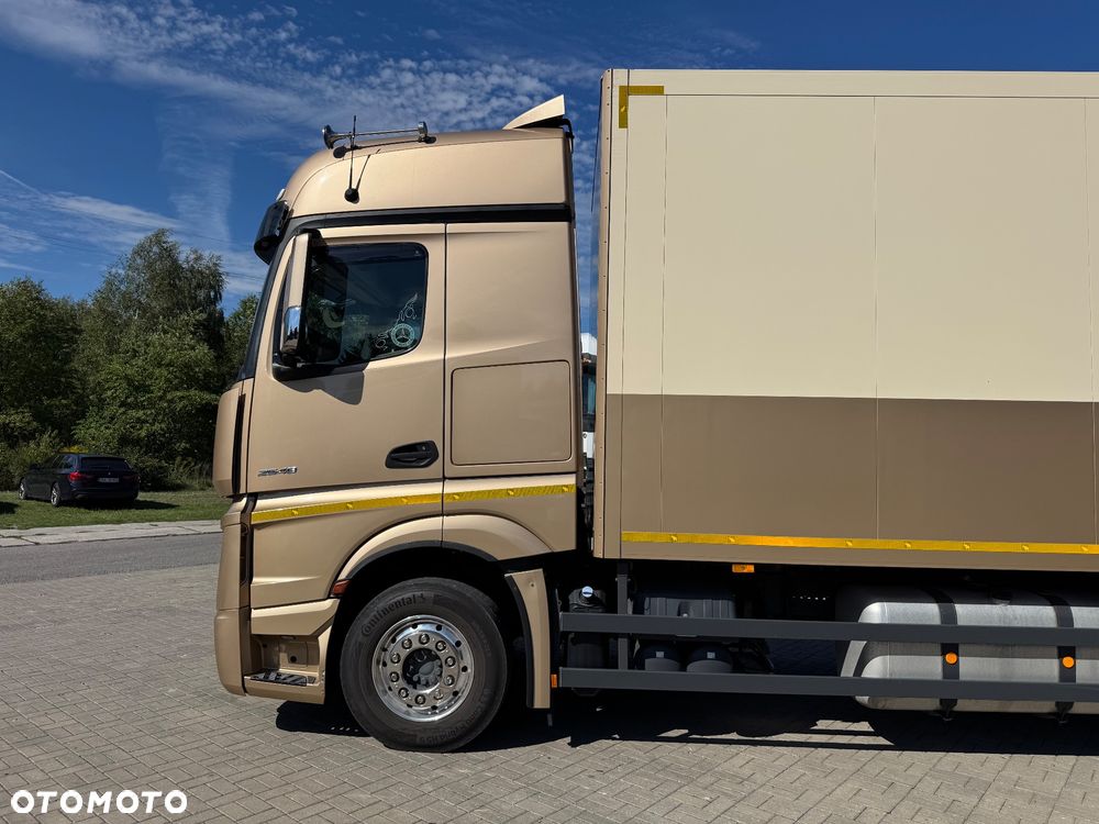 Mercedes-Benz ACTROS 2548 Izoterma Schmitz 7.45m Winda 2T - 4