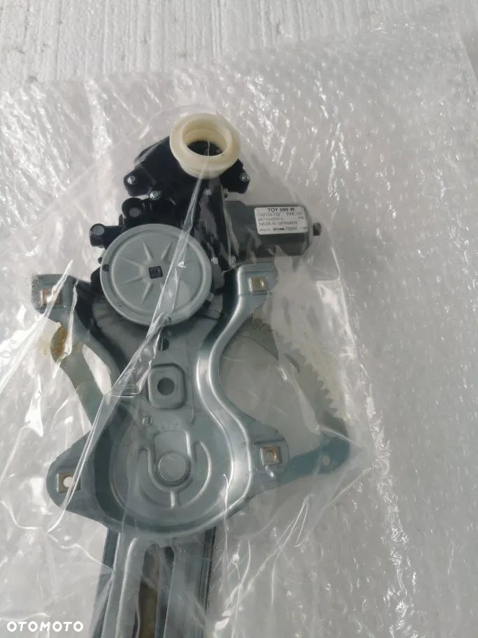 Toyota   Yaris III  podnośnik szyby 69810-0D290 - 2