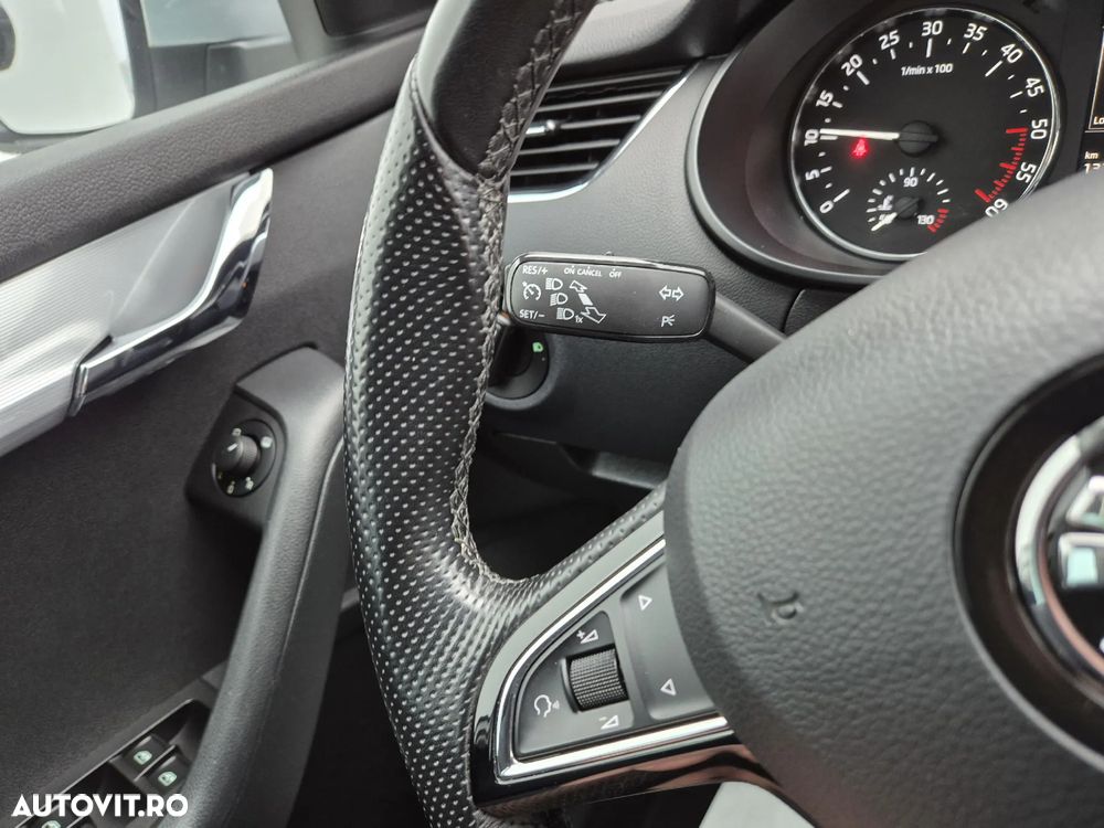 Skoda Octavia 2.0 TDI STYLE - 14