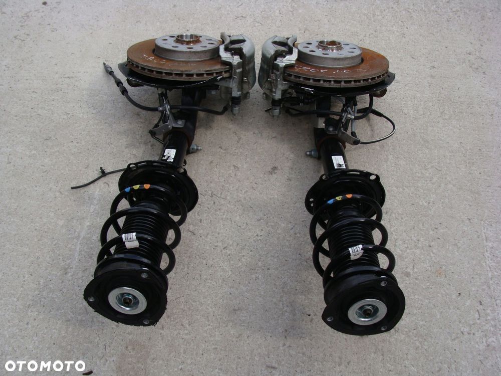 zwrotnica amortyzator prawy q2 t-roc ateca 2021r - 2