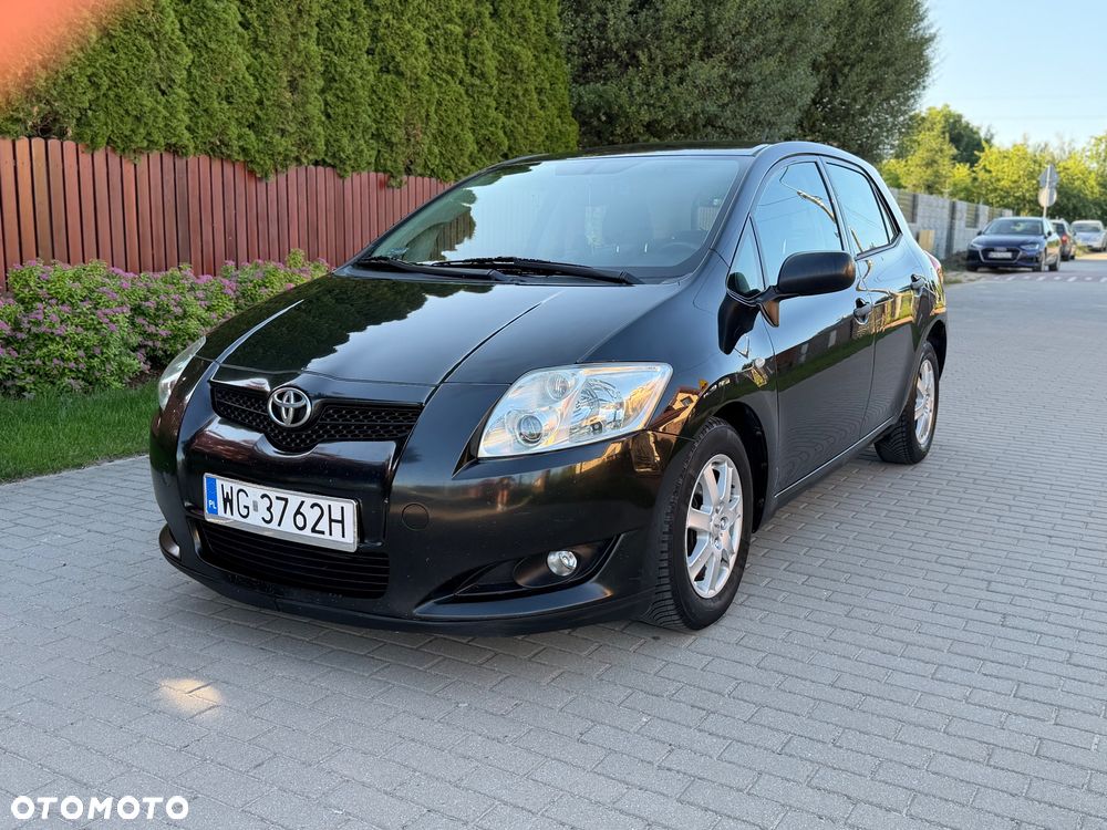 Toyota Auris 1.4 D-4D Edition - 1
