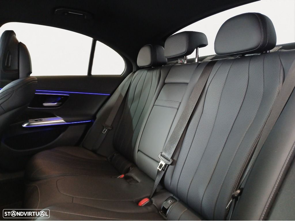 Mercedes-Benz E 300 de - 14