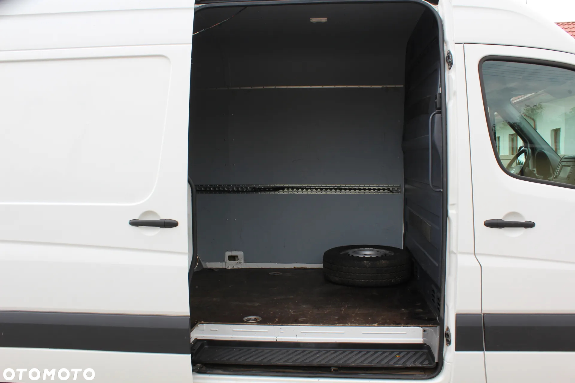 Volkswagen CRAFTER - 9