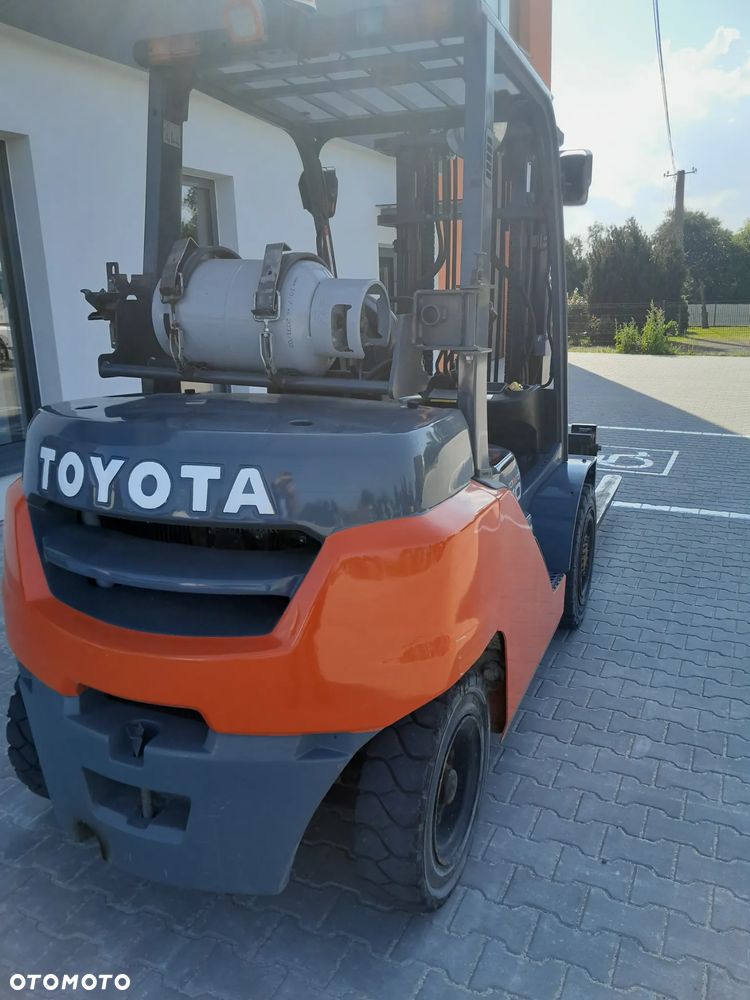 Toyota - 7