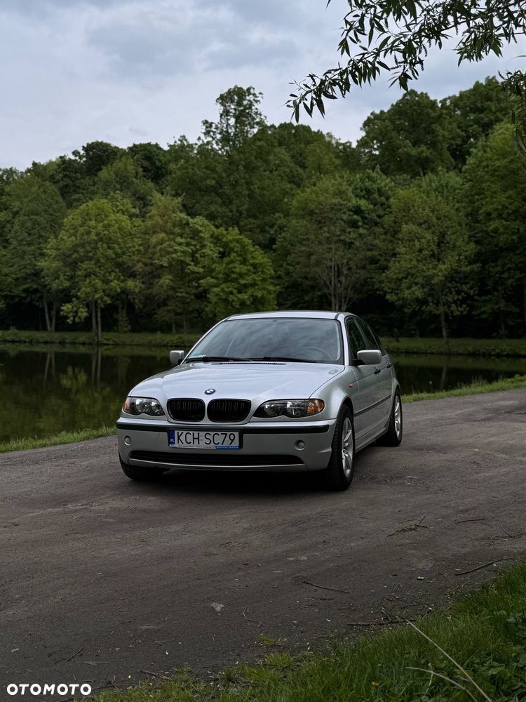 BMW Seria 3 318i - 1