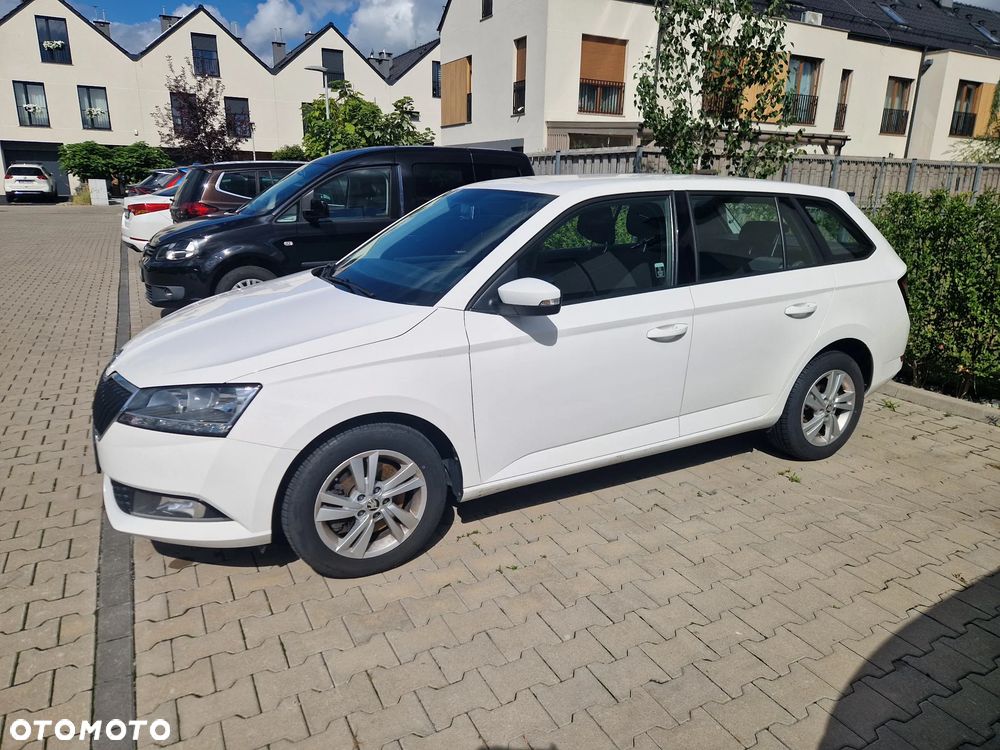 Skoda Fabia 1.0 TSI Ambition - 4