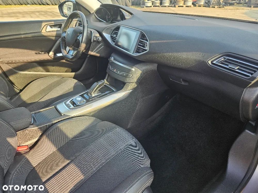 Peugeot 308 PureTech 130 GPF EAT8 Stop & Start Active - 5