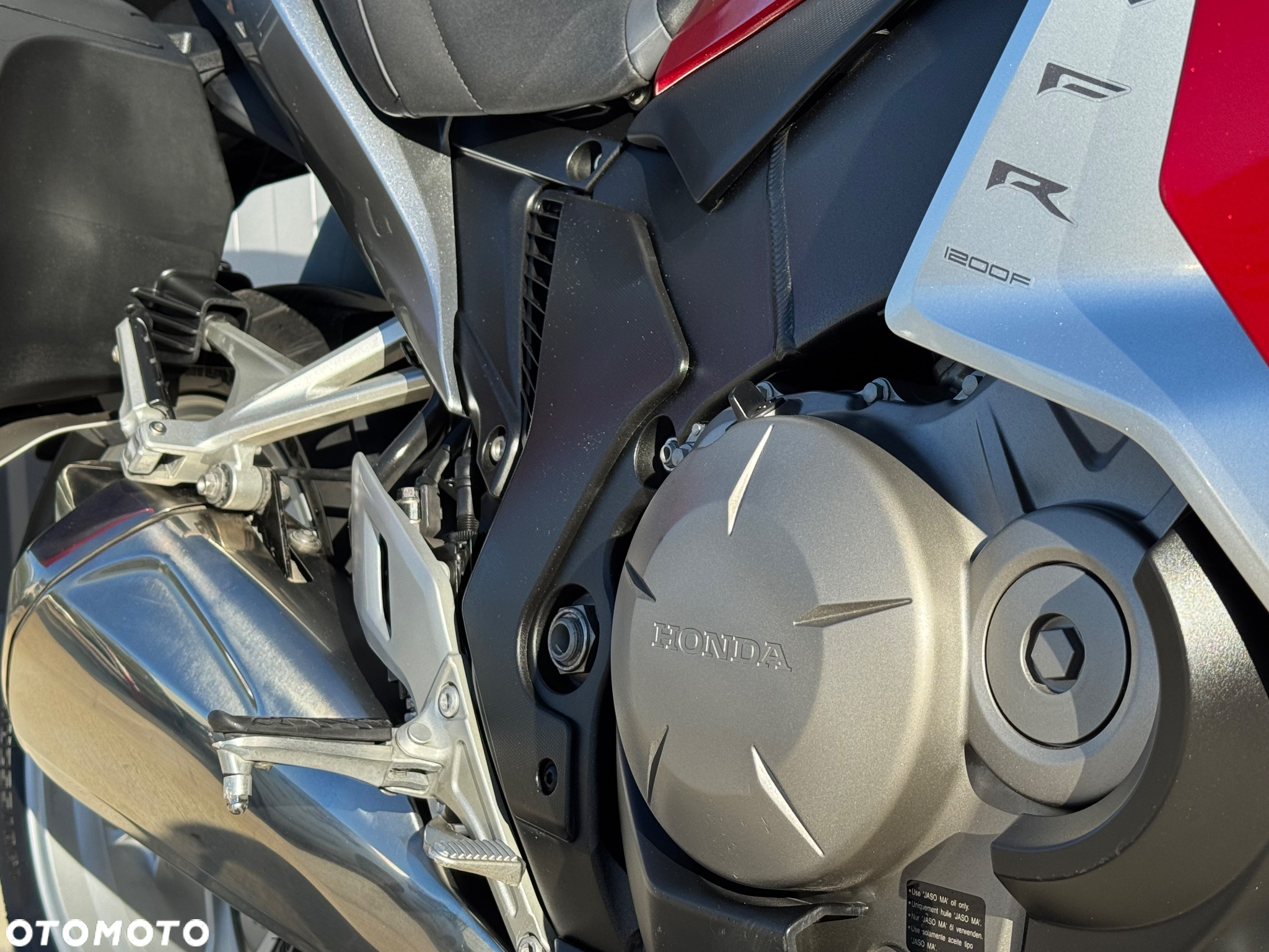 Honda VFR - 16