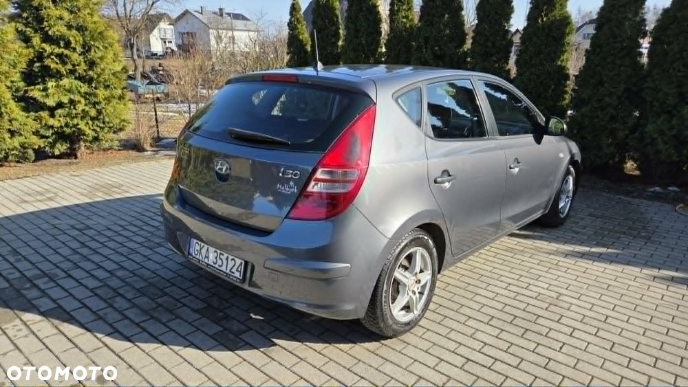 Hyundai i30 1.4 Comfort - 9