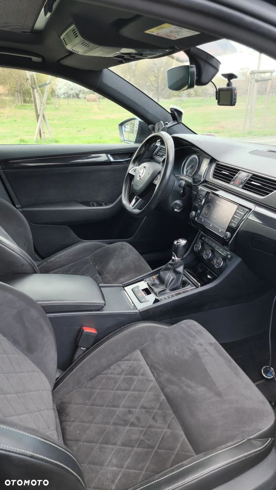 Skoda Superb 1.8 TSI Sportline - 18