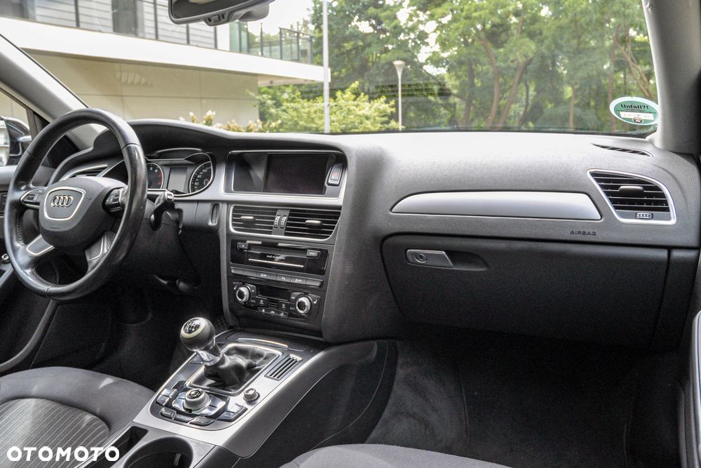 Audi A4 Avant - 10