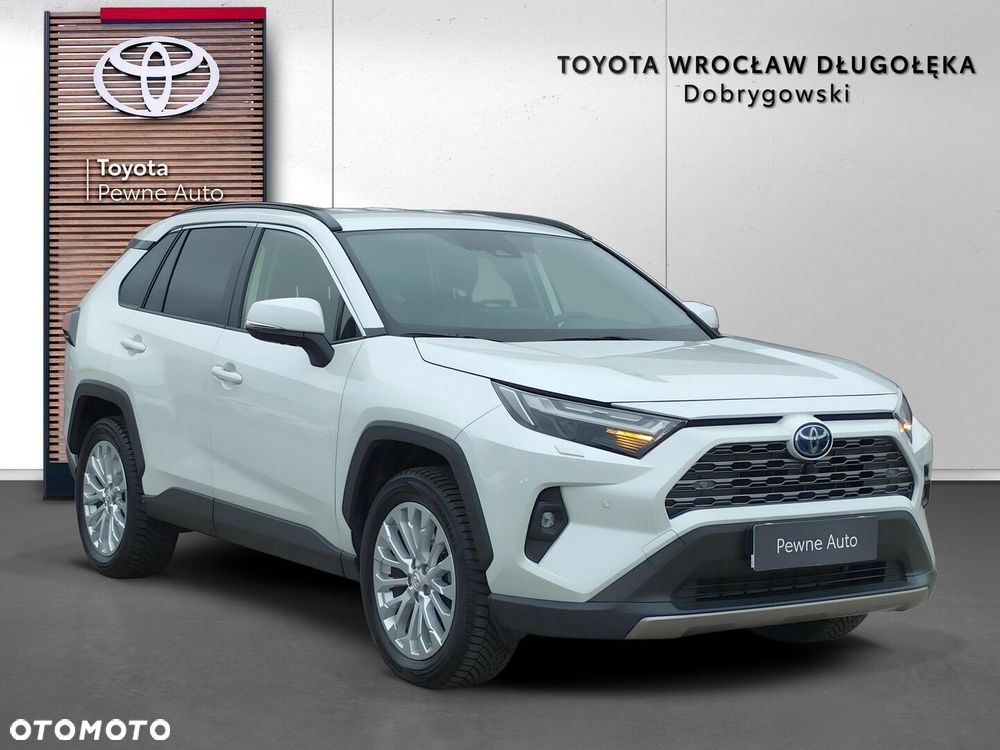 Toyota RAV4 - 1