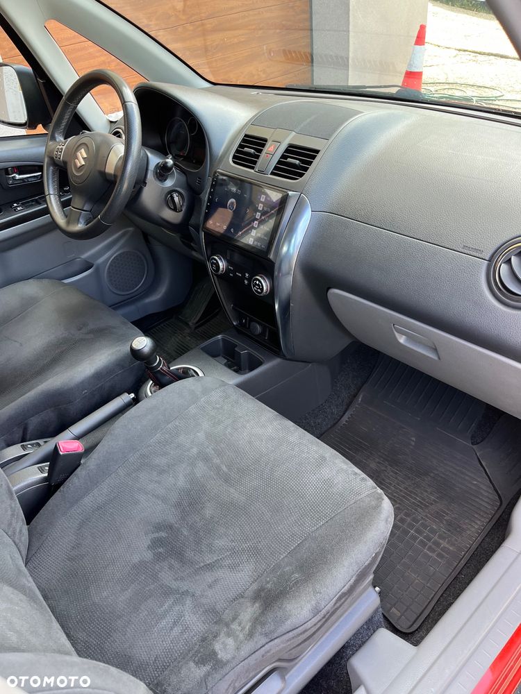 Suzuki SX4 1.6 VVT 4x4 Style - 13
