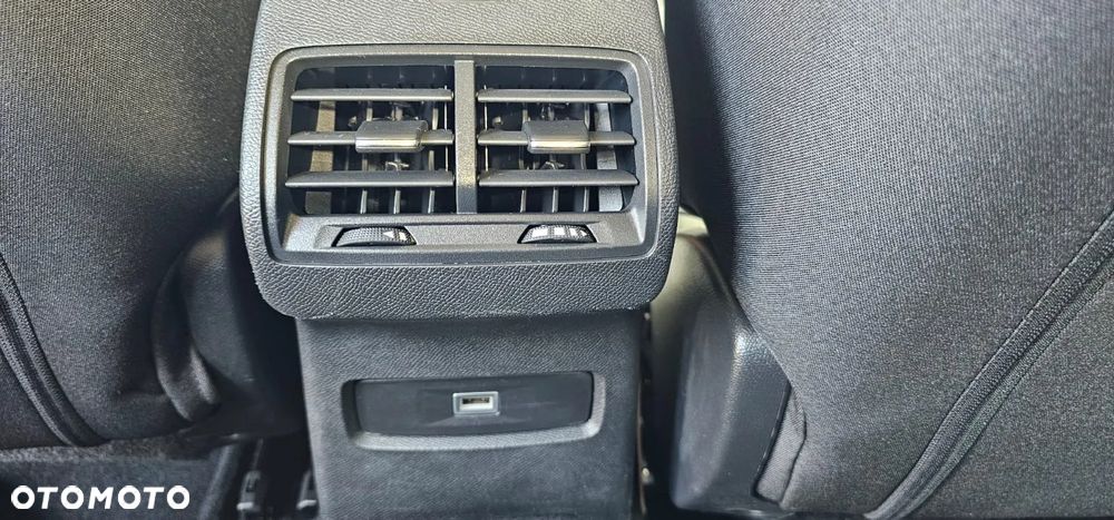 Citroën C4 1.2 PureTech Feel S&S - 19