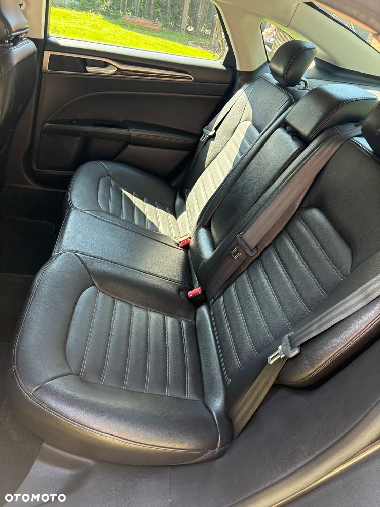 Ford Mondeo - 13